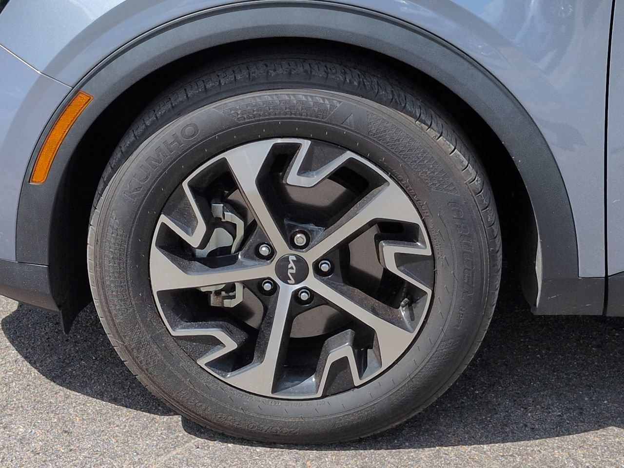 Certified 2024 Kia Sportage EX FWD image 11