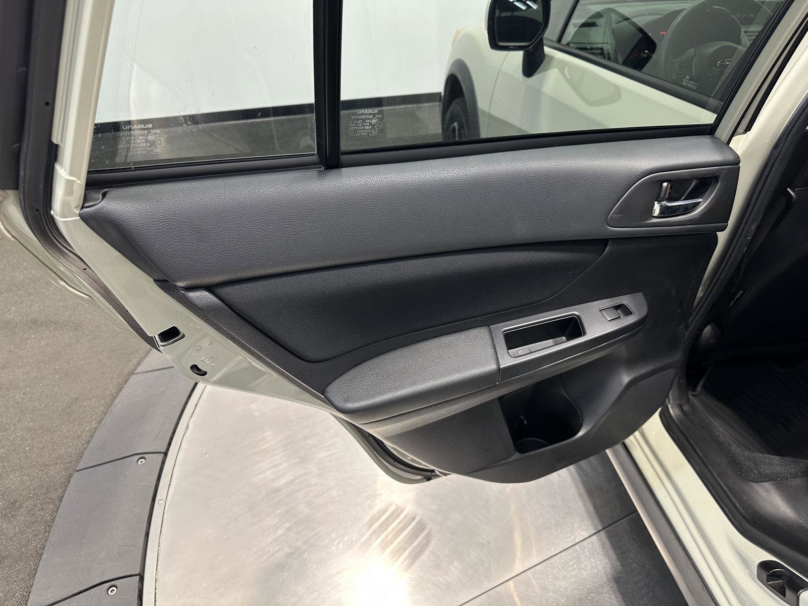 Used 2014 Subaru Crosstrek 2.0i Premium w/ Moonroof Package AWD/4WD image 24