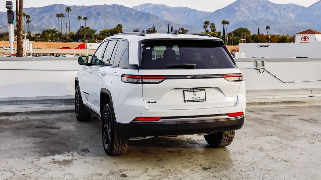 New 2026 Jeep Grand Cherokee Altitude AWD/4WD image 7