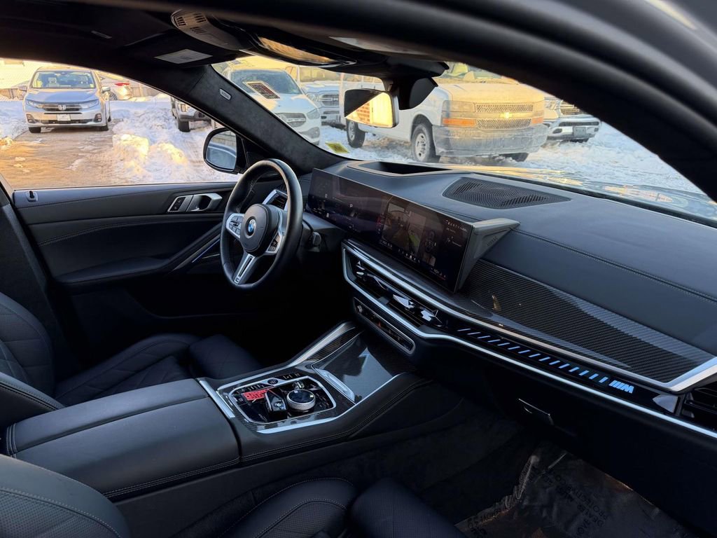 Used 2026 BMW X6 M60i image 12