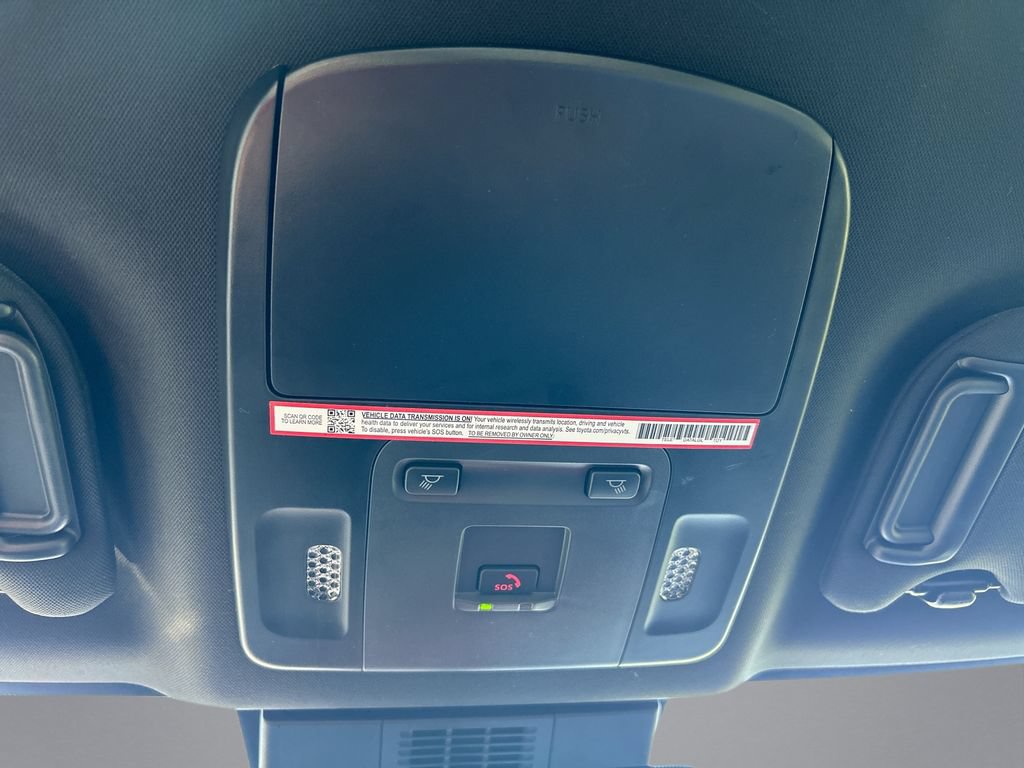 Used 2025 Toyota Camry SE FWD image 26