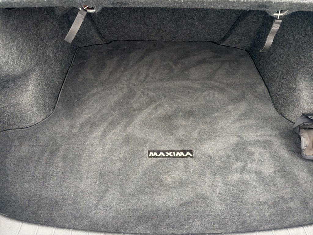 Used 2016 Nissan Maxima SR image 24