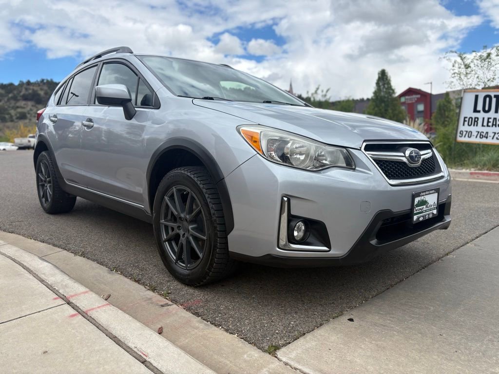 Used 2017 Subaru Crosstrek 2.0i Premium image 11