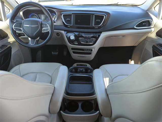 Used 2021 Chrysler Voyager Lxi image 18