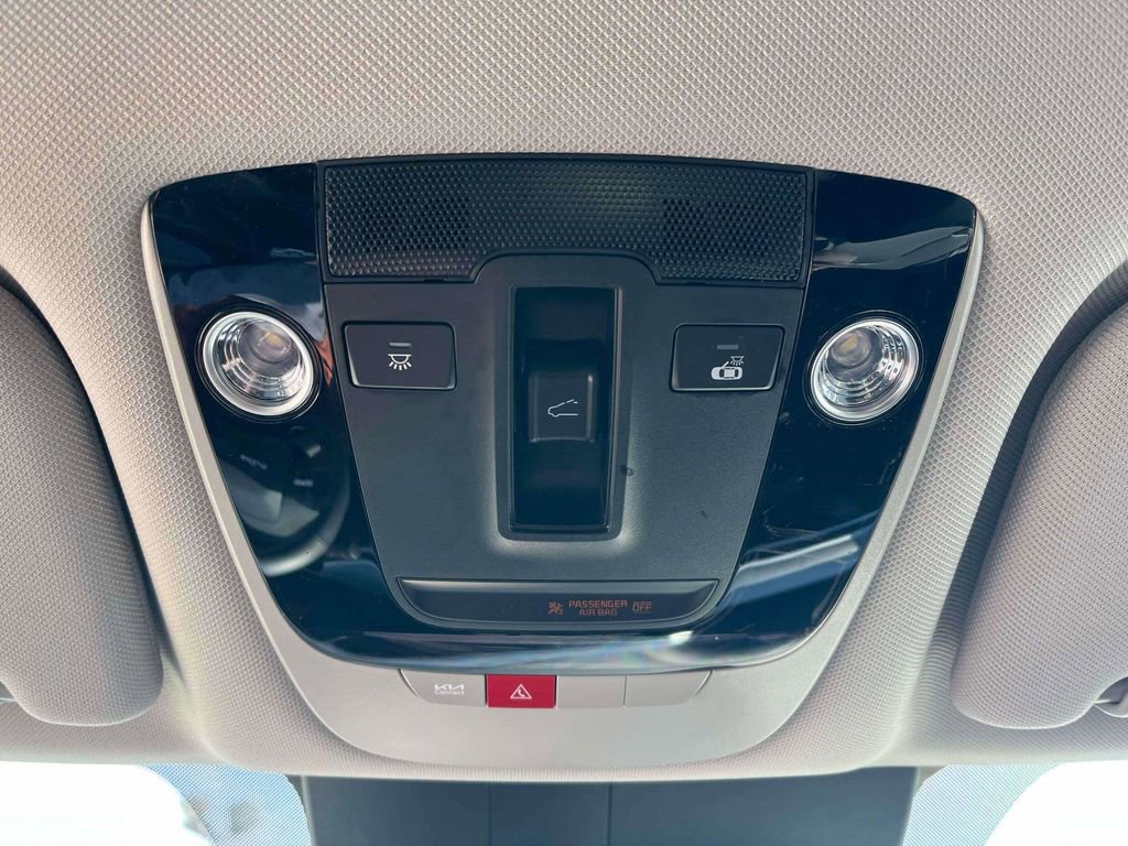 Used 2026 Kia Sorento S w/ S Panoramic Sunroof Package FWD image 23