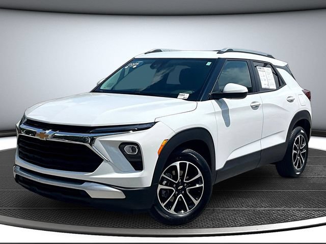 Certified 2025 Chevrolet TrailBlazer LT FWD image 1