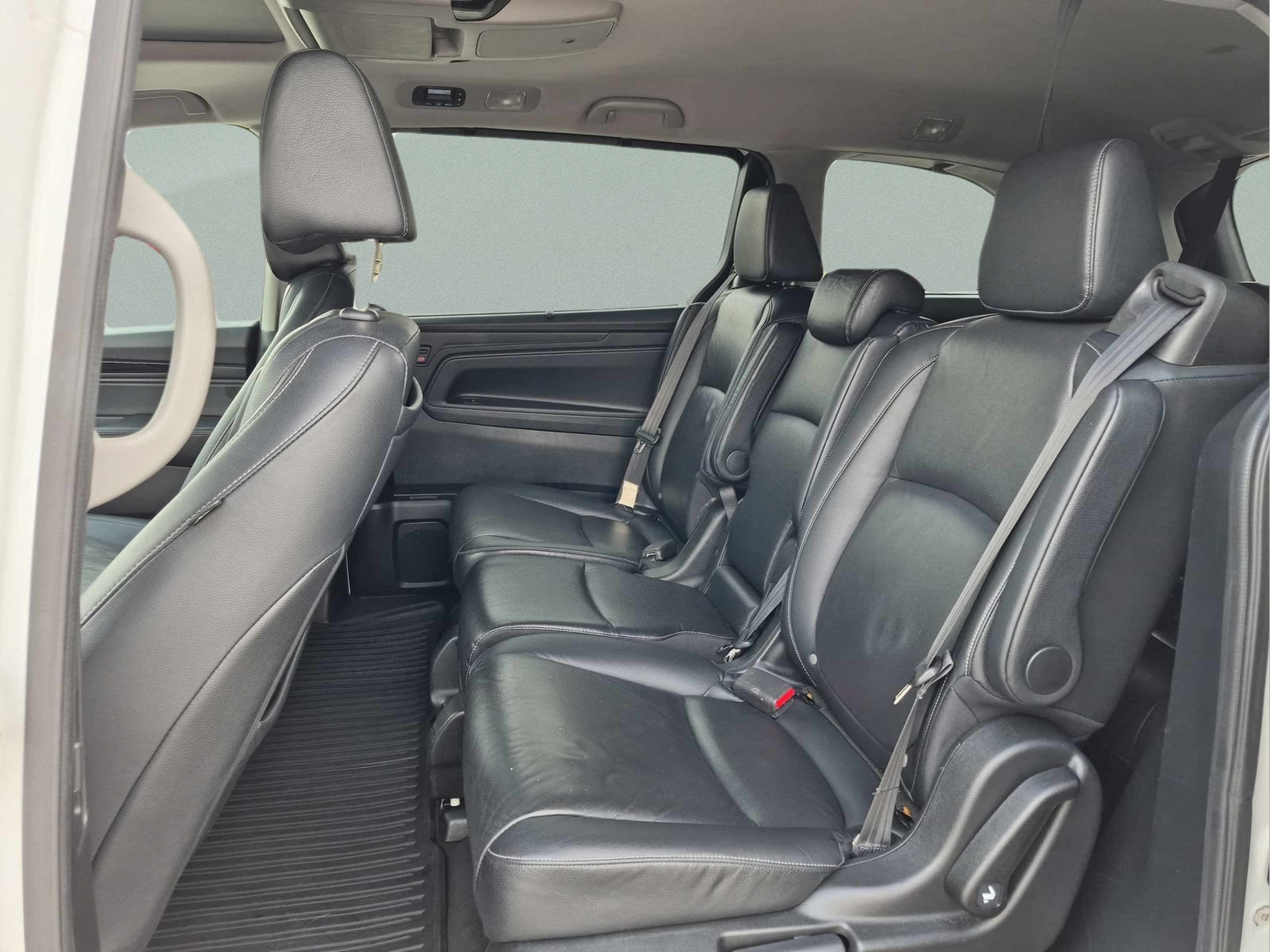 Used 2023 Honda Odyssey Touring image 17