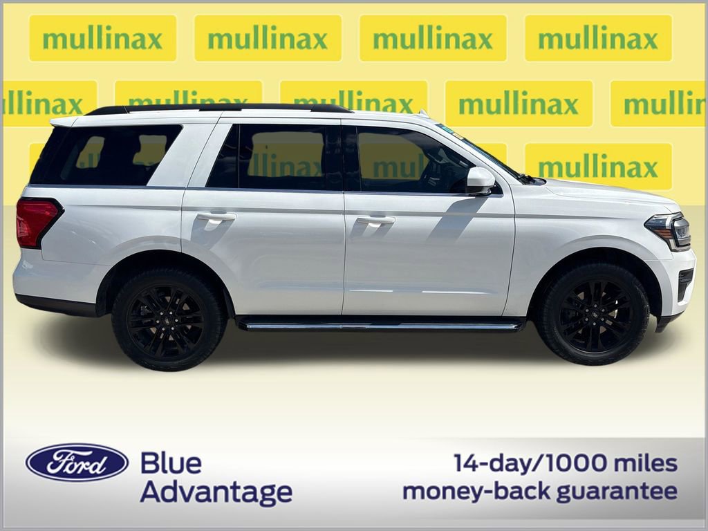 Used 2023 Ford Expedition XLT RWD image 2