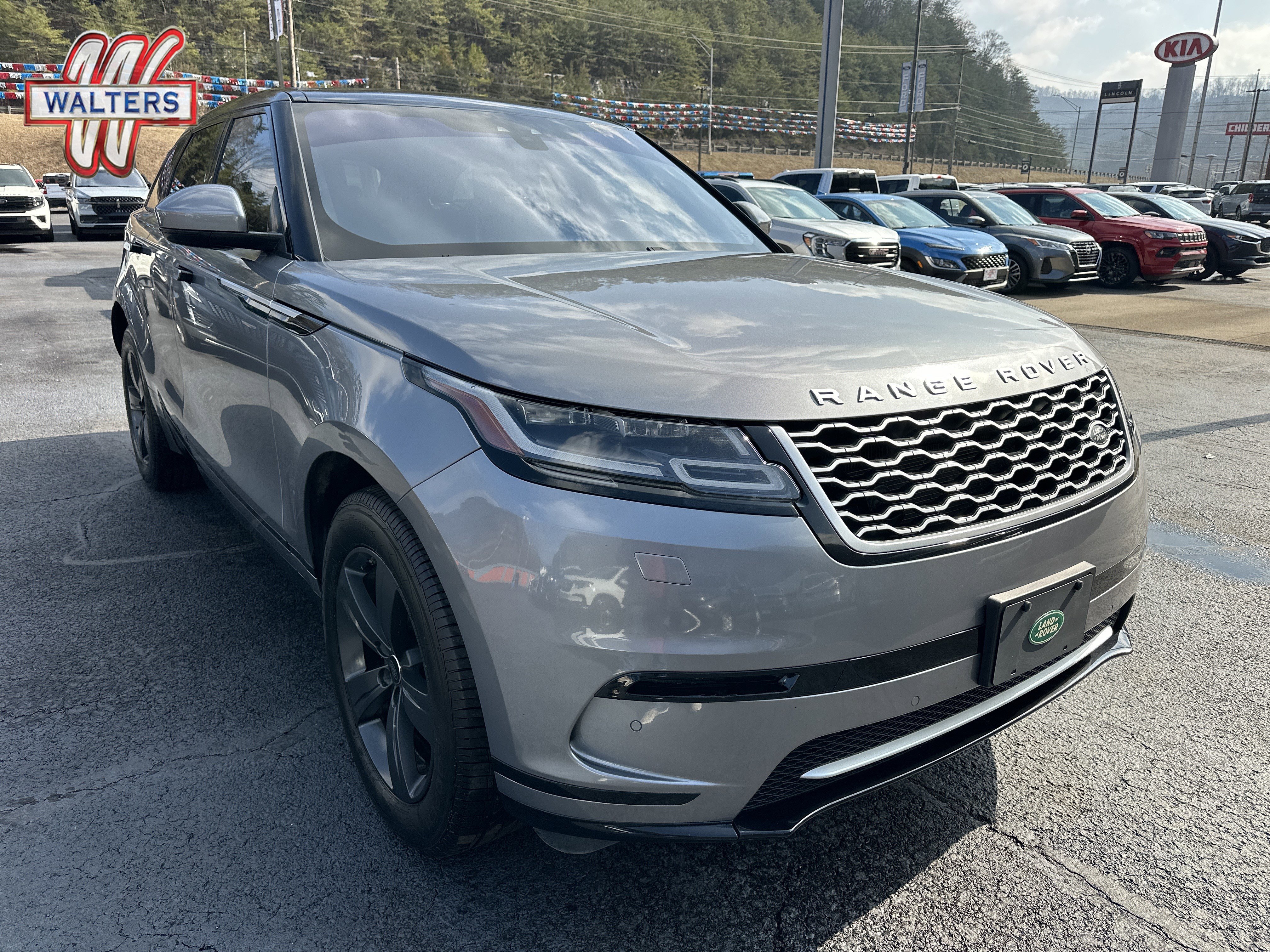 Used 2020 Land Rover Range Rover Velar S image 1