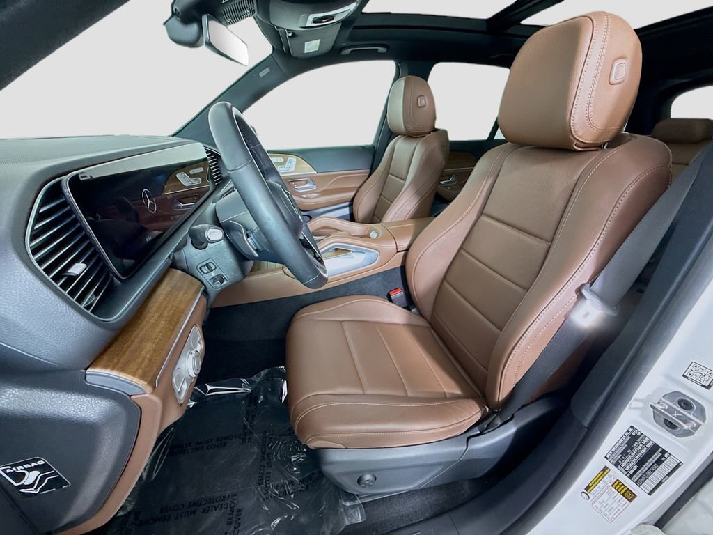 Used 2025 Mercedes-Benz GLE 350 4MATIC w/ Winter Package image 21