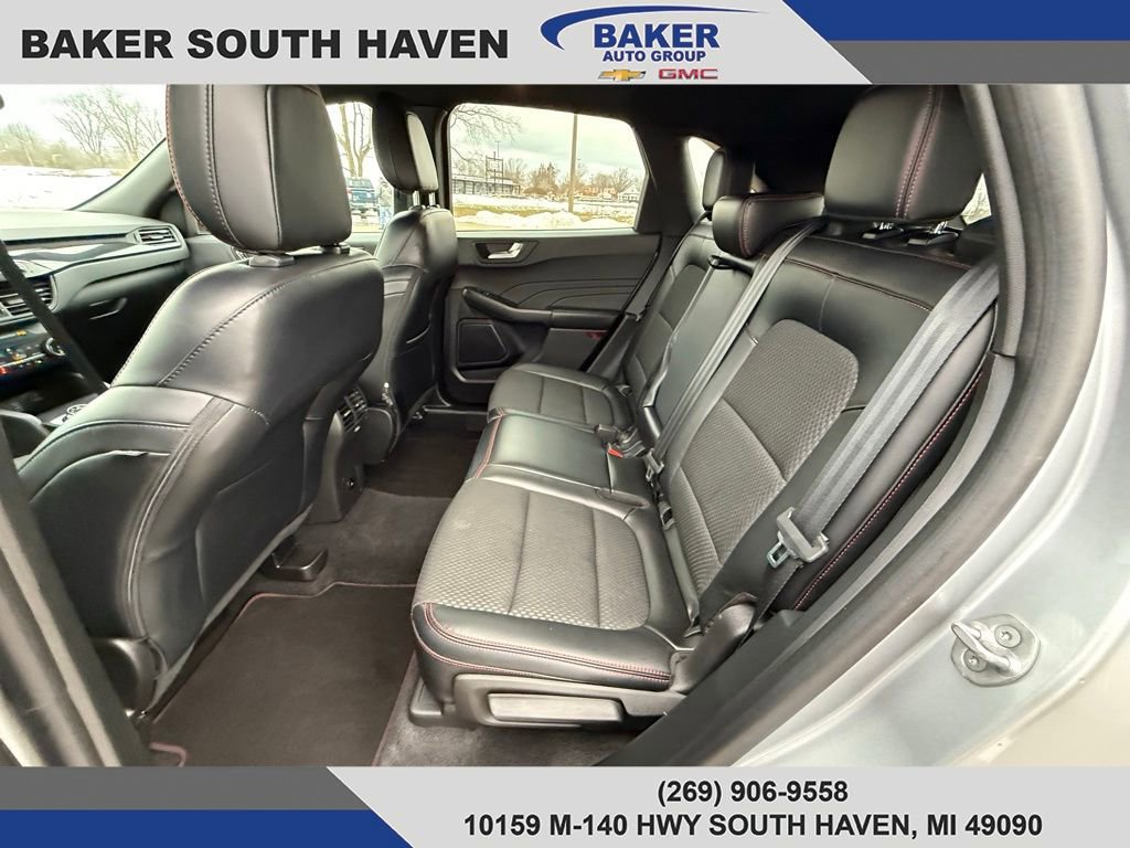 Used 2023 Ford Escape ST-Line image 11