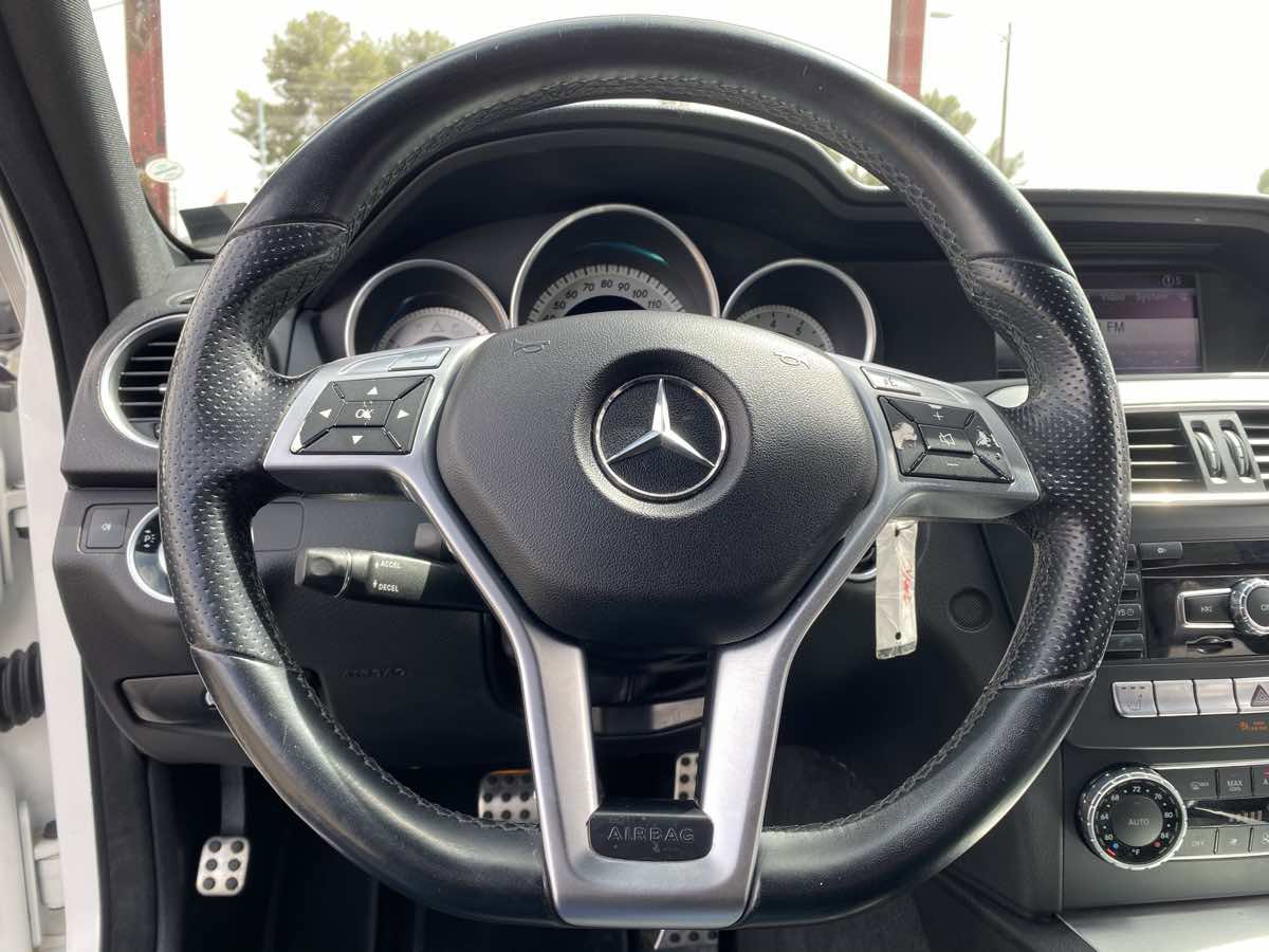 Used 2013 Mercedes-Benz C 250 Luxury image 26