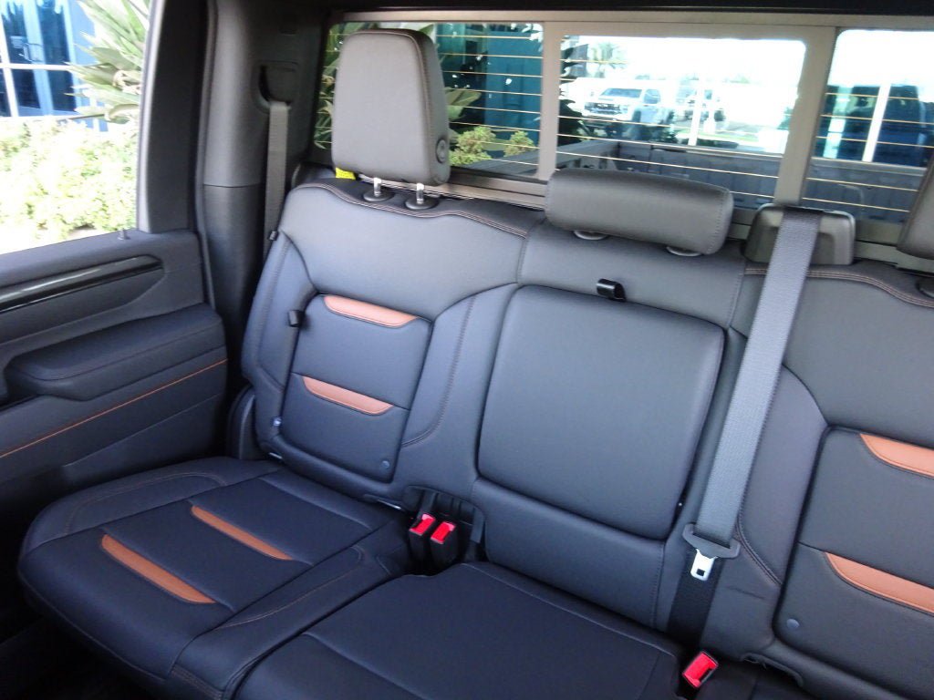 New 2026 GMC Sierra 2500 AT4 w/ AT4 Premium Plus Package AWD/4WD image 15