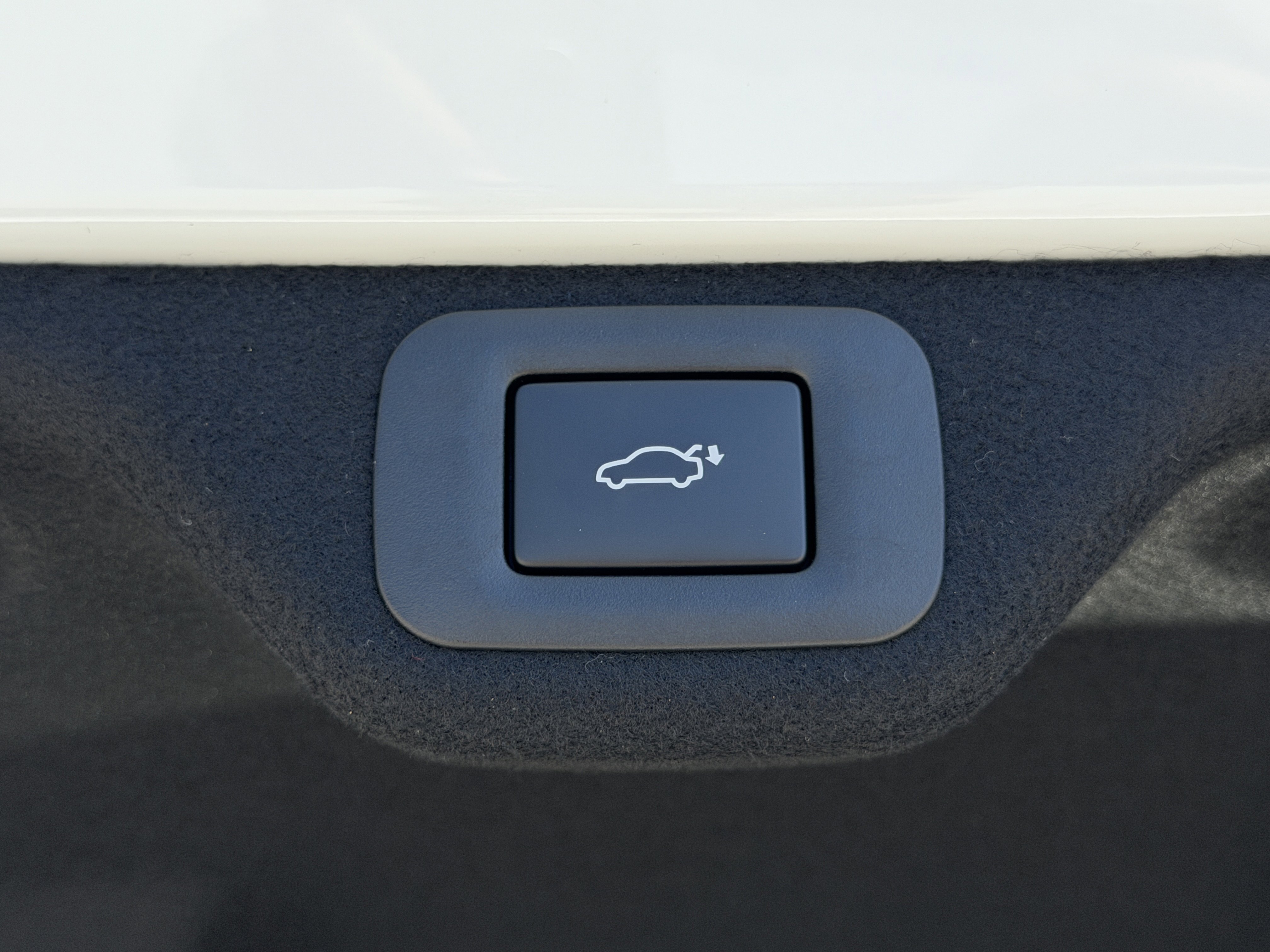 New 2026 Lexus ES 500e AWD/4WD image 13