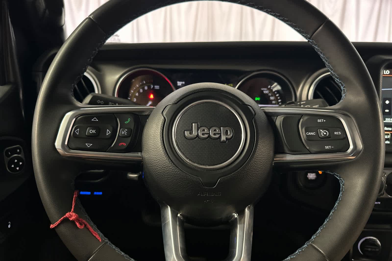 Used 2023 Jeep Wrangler Unlimited Rubicon 4xe AWD/4WD image 26