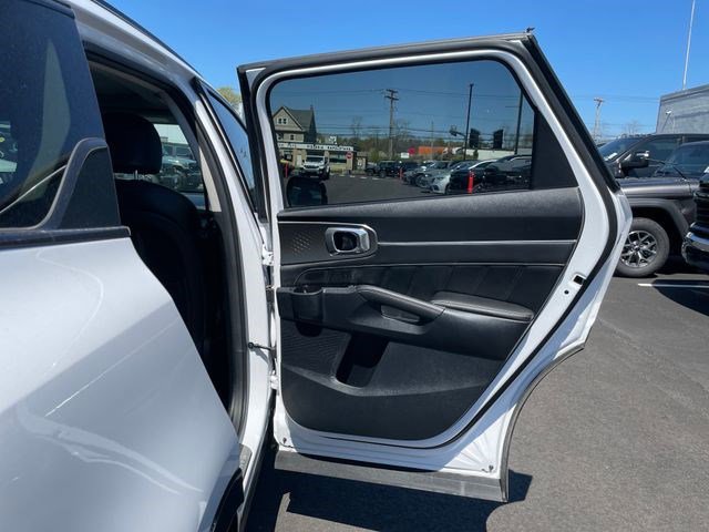 Used 2023 Kia Sorento SX AWD/4WD image 17