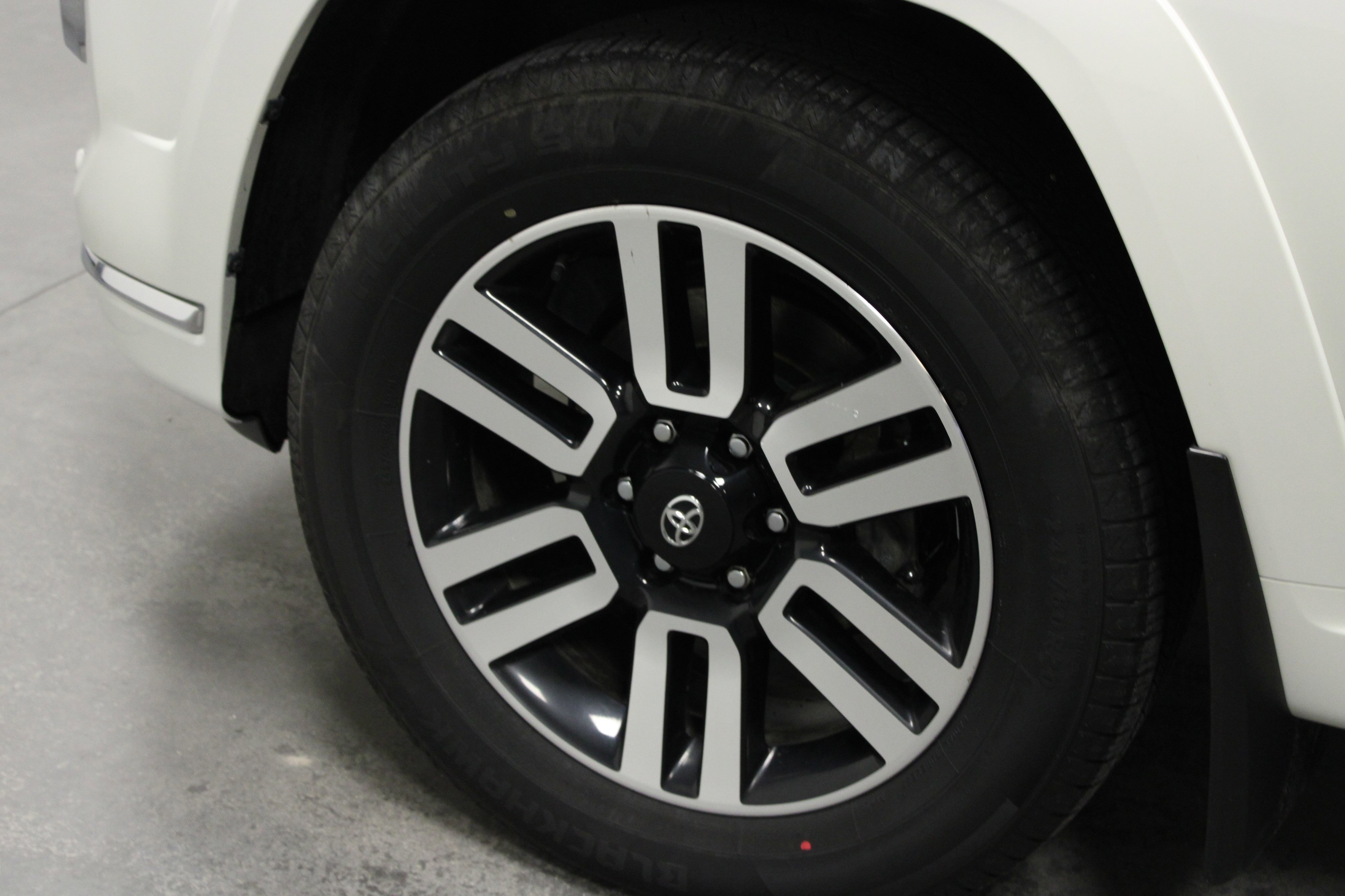 Used 2023 Toyota 4Runner Limited image 10