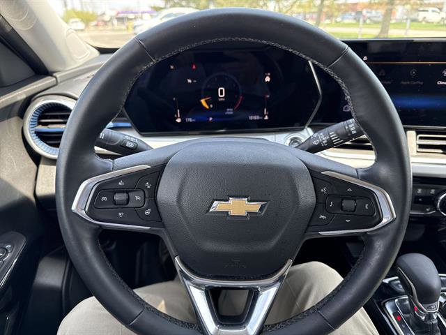 Used 2024 Chevrolet Trax LT w/ Driver Confidence Package FWD image 38