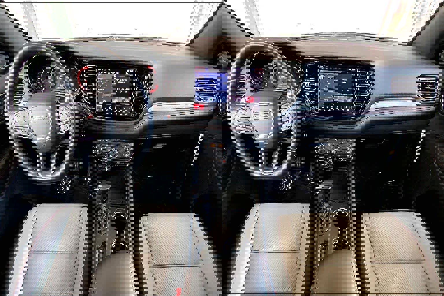 Used 2023 Dodge Durango R/T image 15