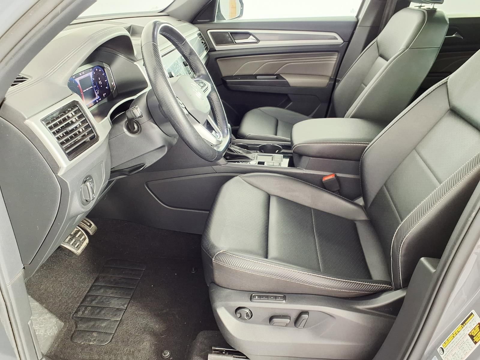 Used 2021 Volkswagen Atlas Cross Sport SEL R-Line w/ Cross Sport MDO Package image 12