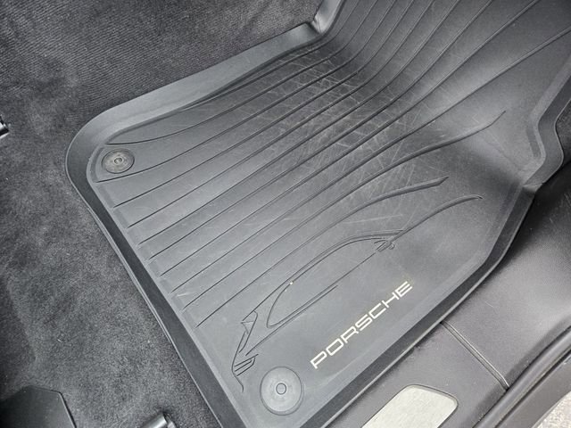 Used 2020 Porsche Cayenne AWD/4WD image 23