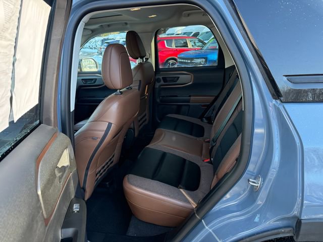 Used 2025 Ford Bronco Sport Outer Banks w/ Outer Banks Tech Package+ AWD/4WD image 4