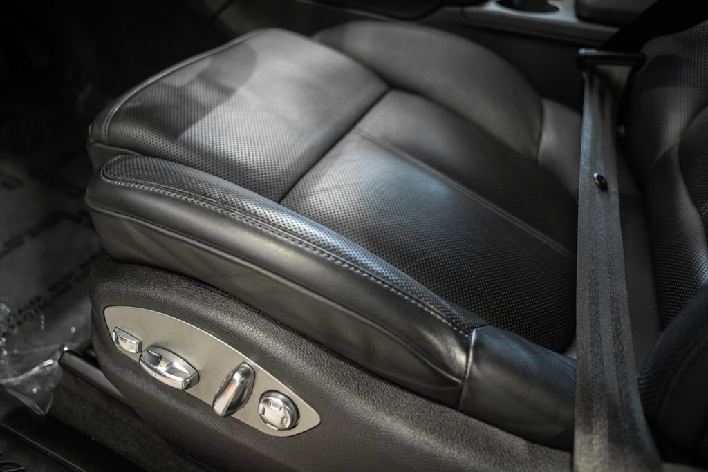 Used 2022 Porsche Macan AWD/4WD image 34