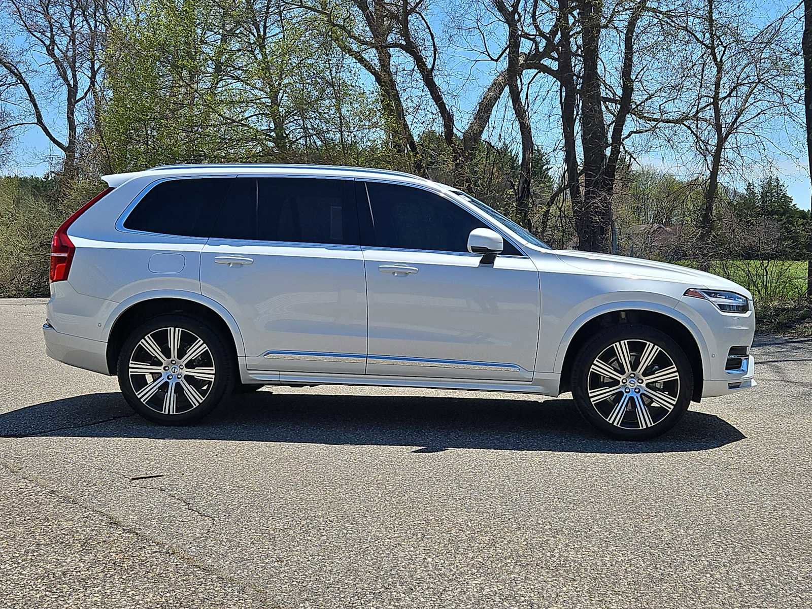 Used 2025 Volvo XC90 B6 Plus w/ Protection Package Premier AWD/4WD image 8