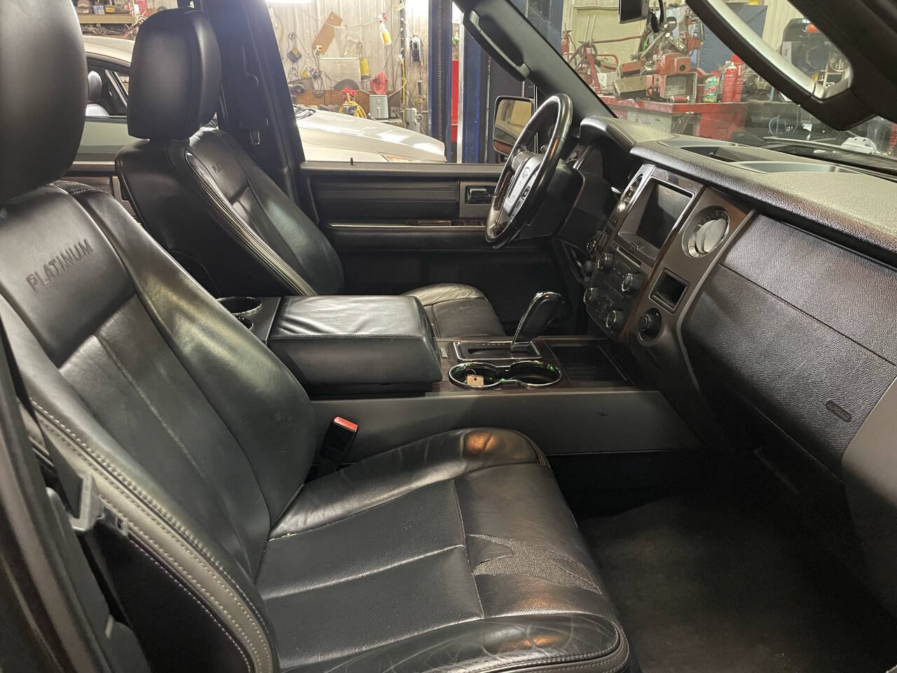 Used 2015 Ford Expedition EL Platinum AWD/4WD image 12