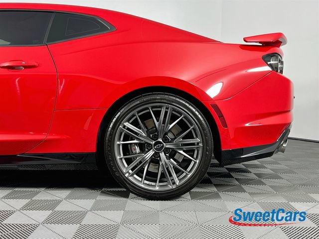 Used 2022 Chevrolet Camaro ZL1 RWD image 43