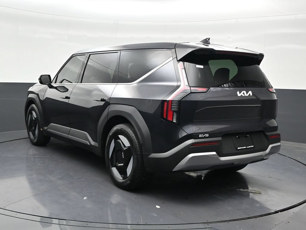 Used 2026 Kia EV9 Light RWD image 3