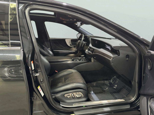 Used 2018 Lexus LS 500 F Sport w/ Accessory Package (Z1) image 41