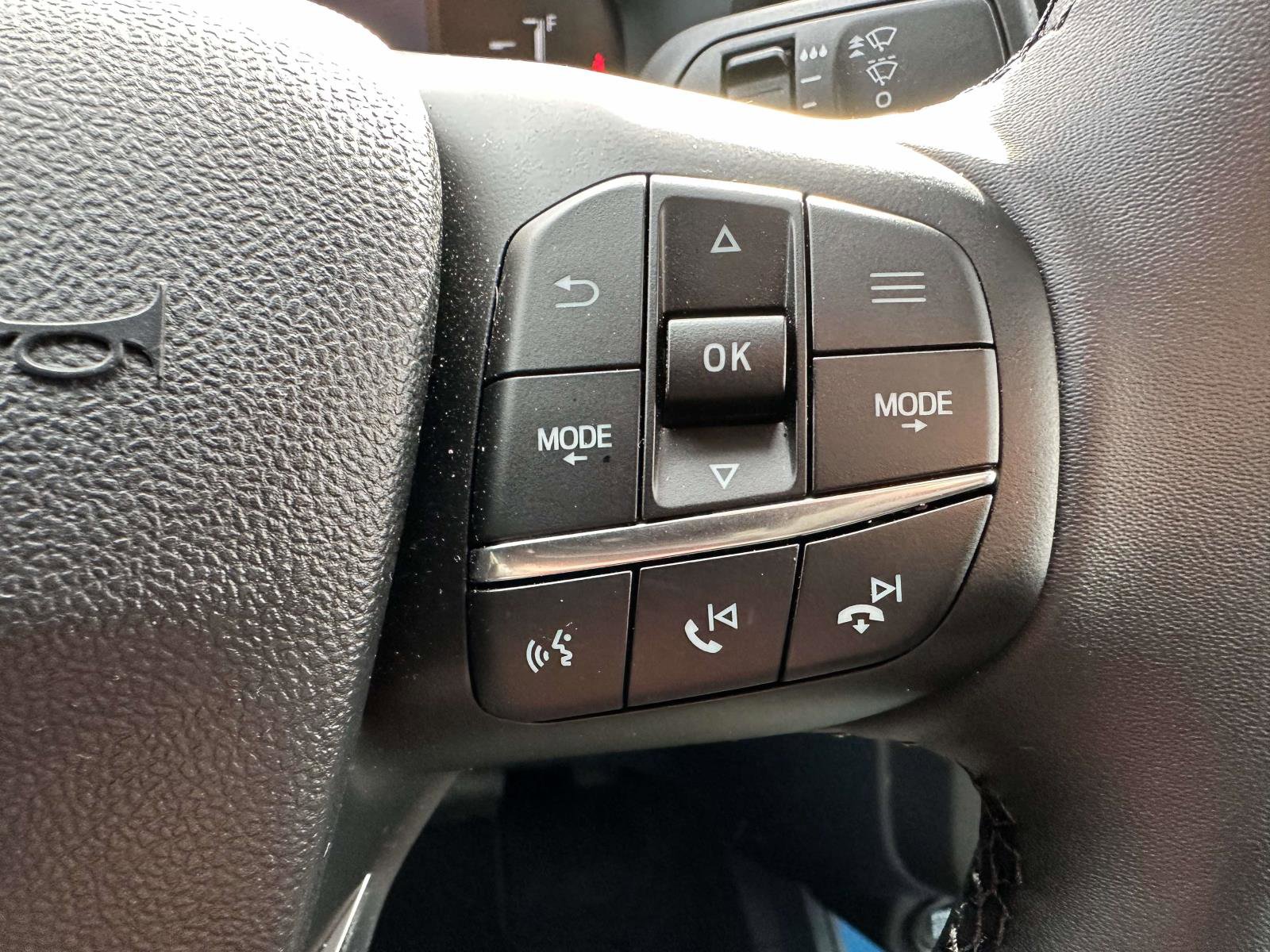 Used 2025 Ford Maverick XLT w/ XLT Luxury Package image 18