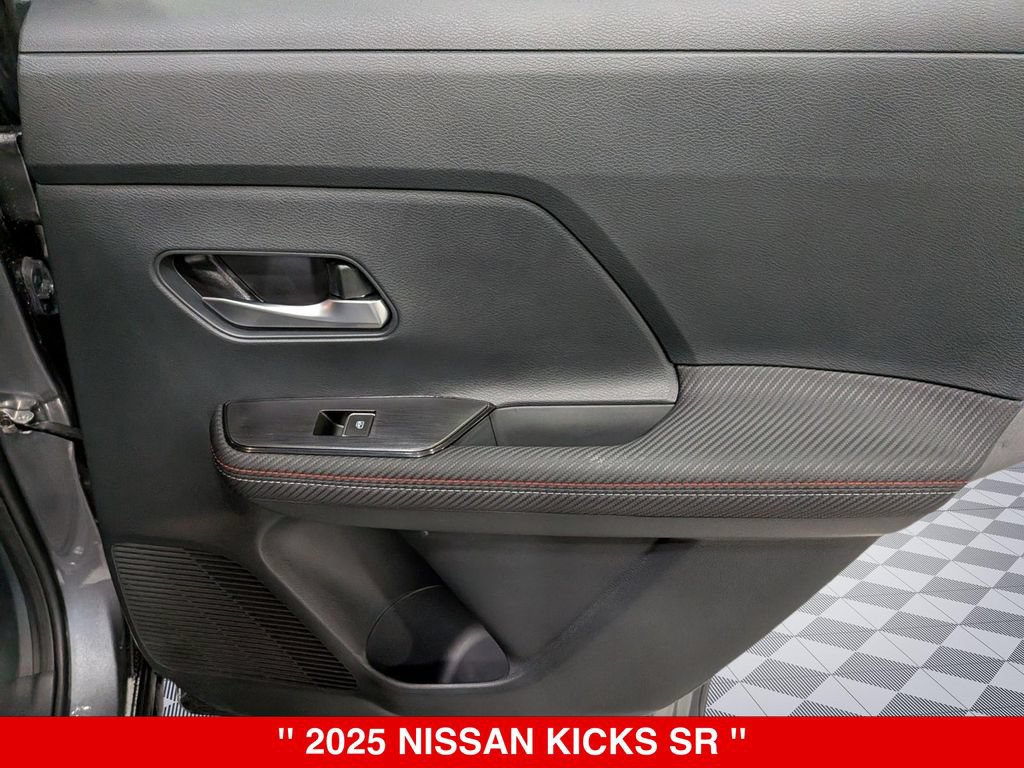 Certified 2025 Nissan Kicks SR w/ SR Premium Package AWD/4WD image 33