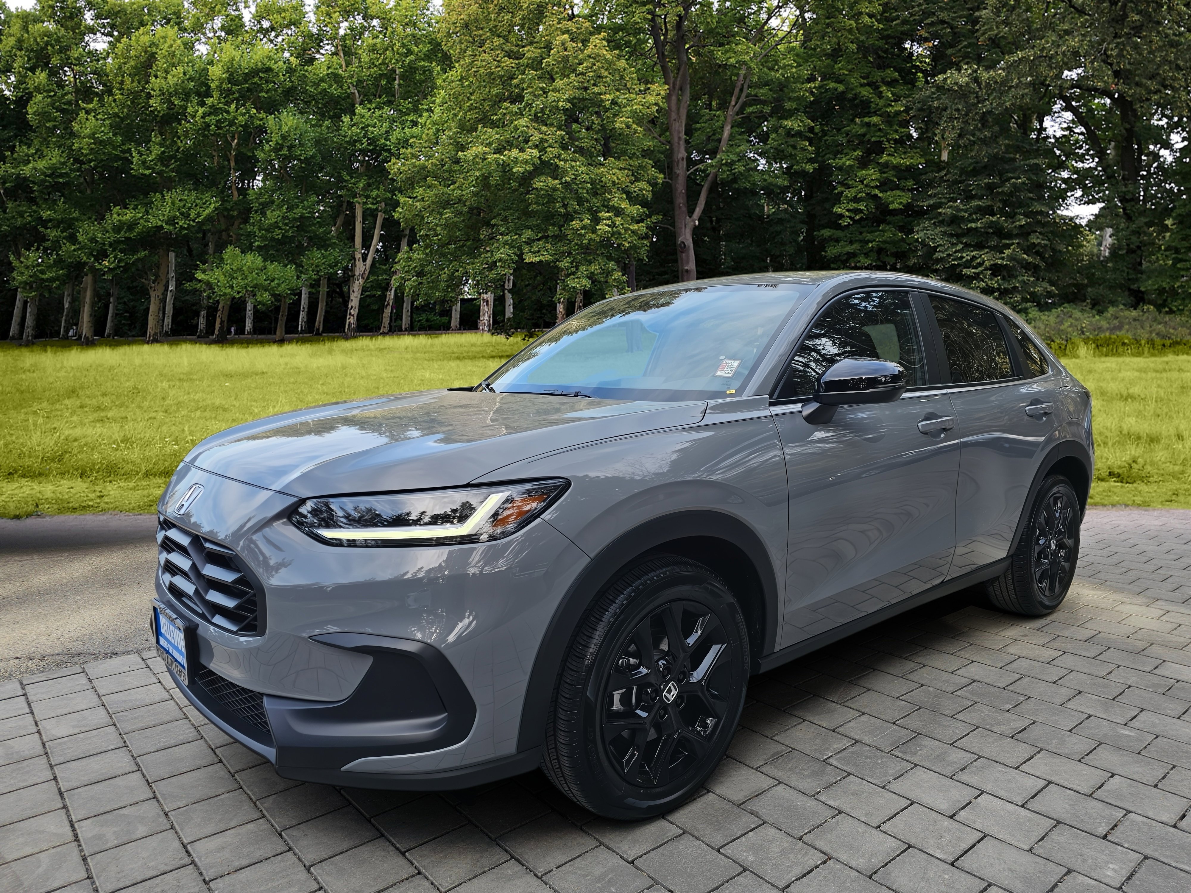 Certified 2025 Honda HR-V Sport image 3