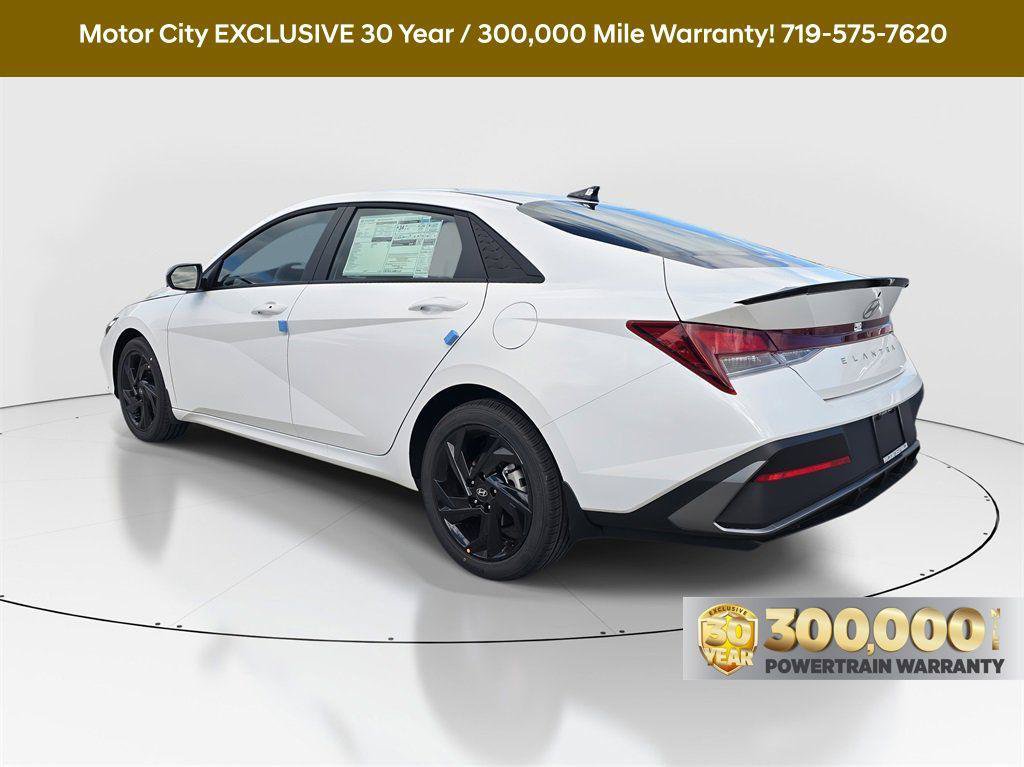 New 2026 Hyundai Elantra SEL Sport Premium FWD image 4