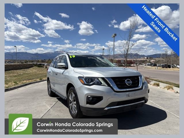 Used 2019 Nissan Pathfinder SL AWD/4WD image 1