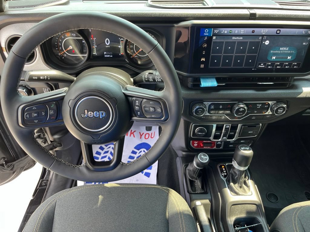 Used 2025 Jeep Wrangler Unlimited Sport AWD/4WD image 8