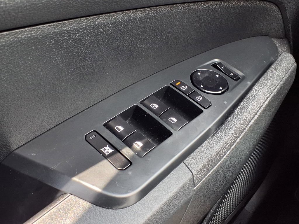 Certified 2026 Kia Sportage LX FWD image 20