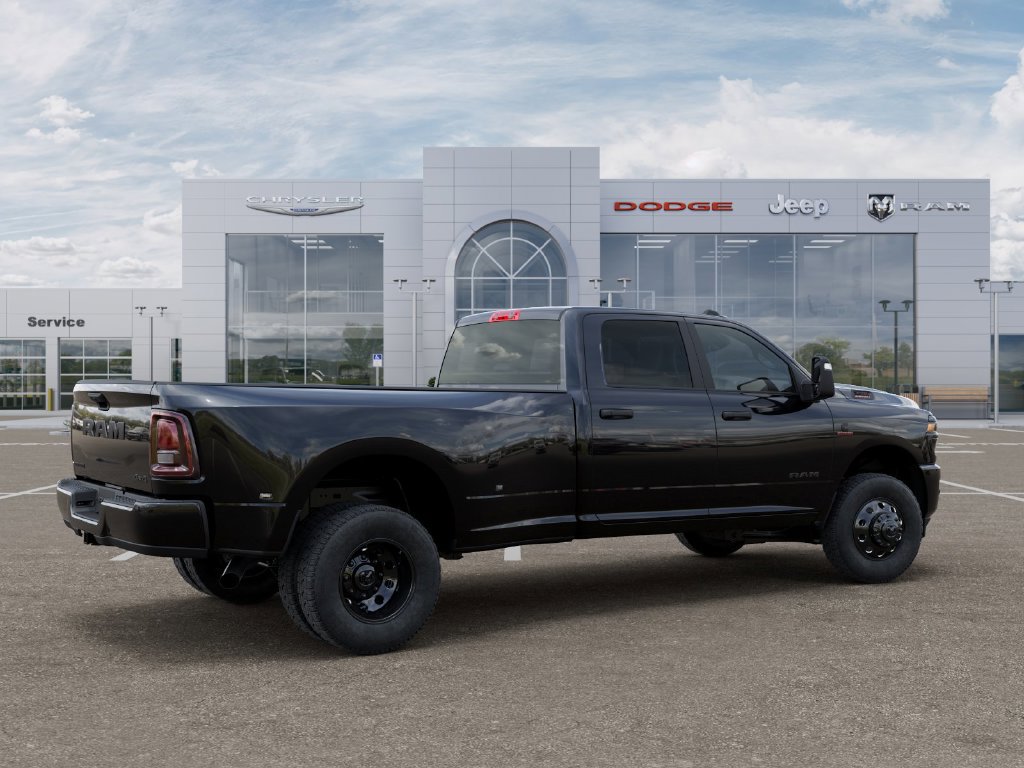 New 2026 RAM 3500 Big Horn w/ Night Edition AWD/4WD image 4