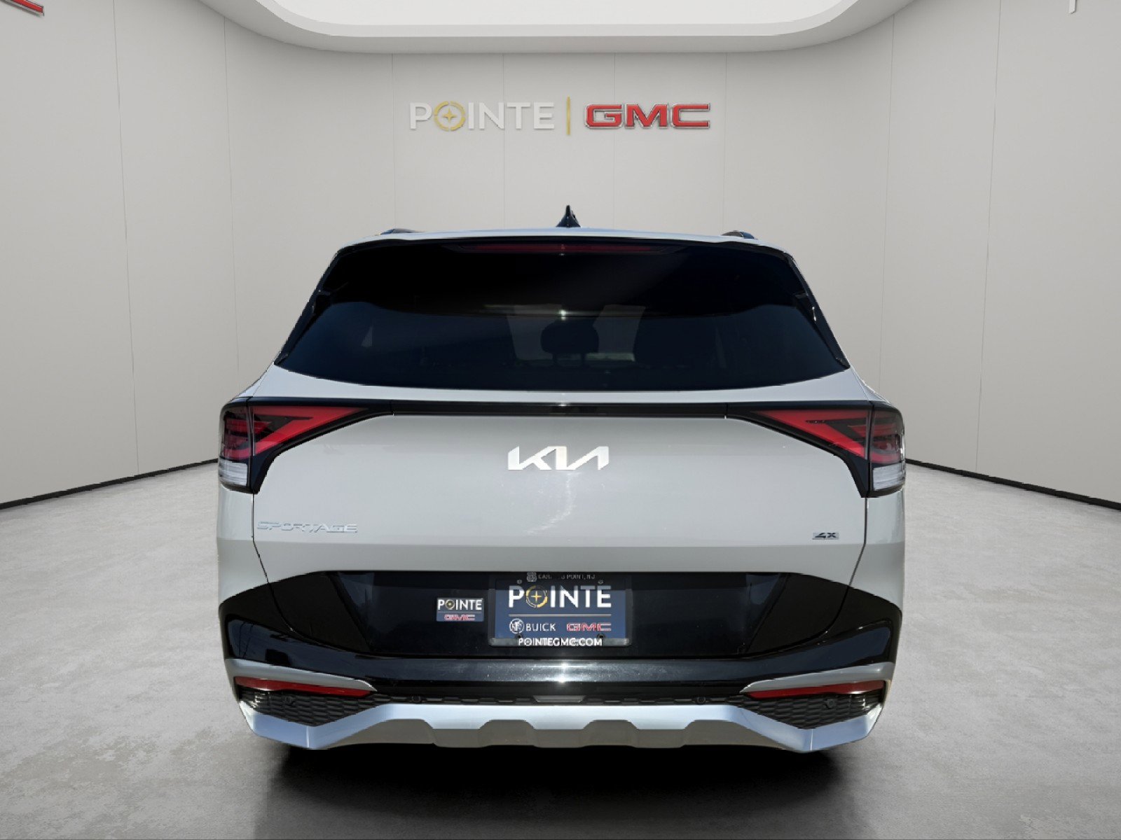 Used 2023 Kia Sportage SX image 4