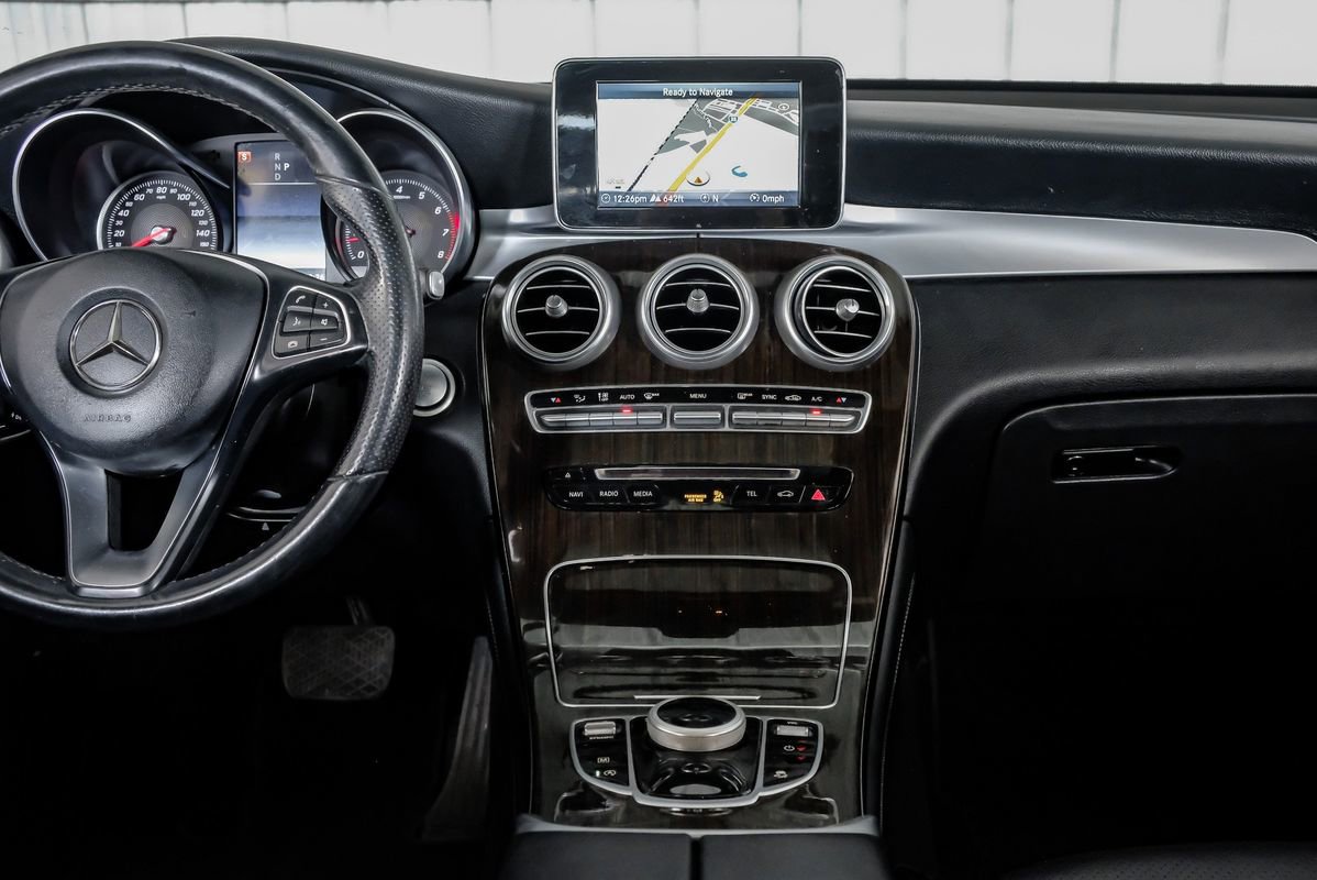 Used 2019 Mercedes-Benz GLC 300 image 25