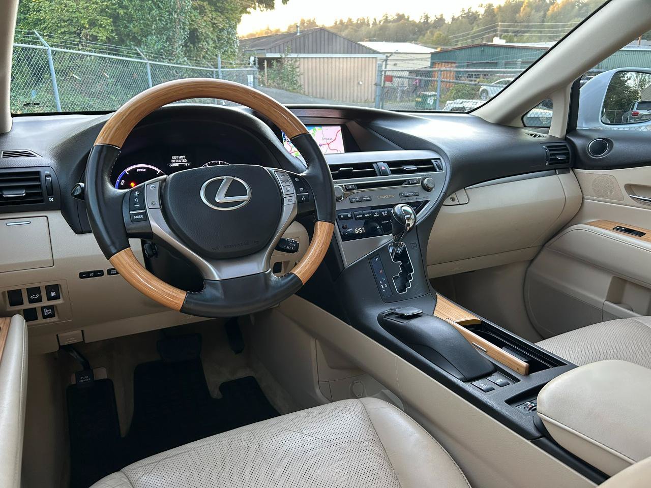 Used 2014 Lexus RX 450h AWD image 15
