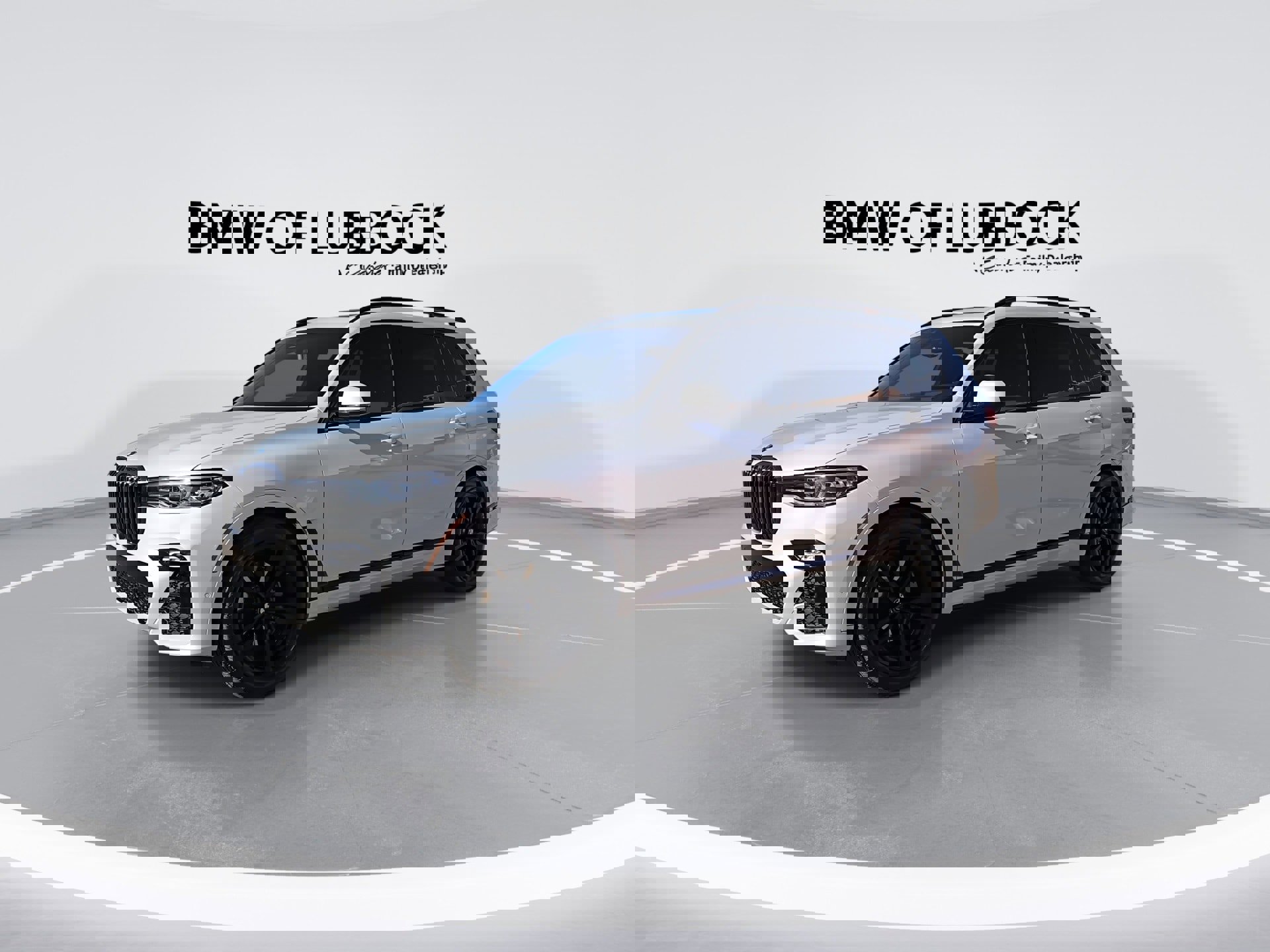 Used 2022 BMW X7 xDrive40i w/ M Sport Package image 4