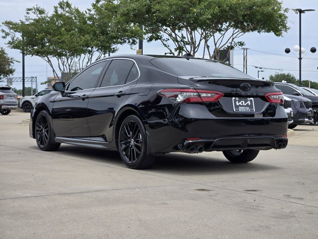 Used 2023 Toyota Camry XSE FWD image 3