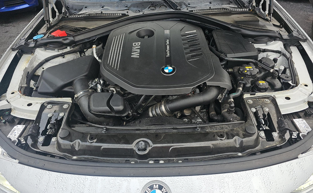 Used 2017 BMW 340i xDrive Sedan AWD/4WD image 5