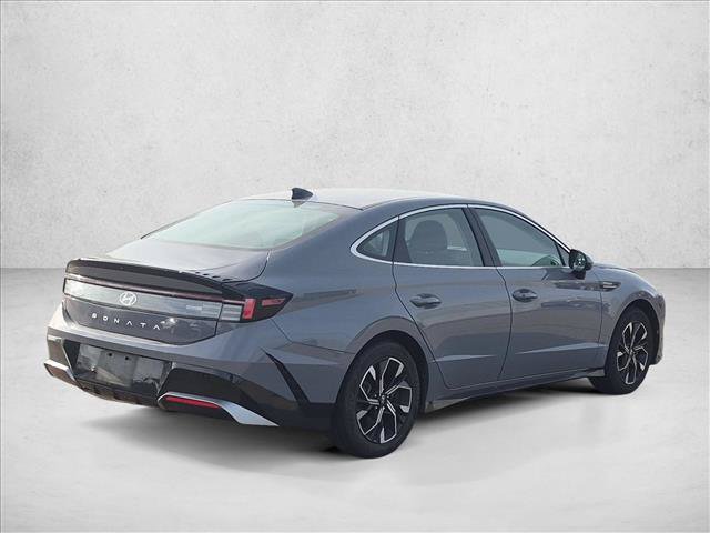 Used 2025 Hyundai Sonata SEL FWD image 5
