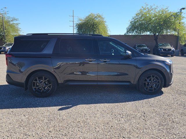 Used 2025 Kia Carnival SX Prestige FWD image 4