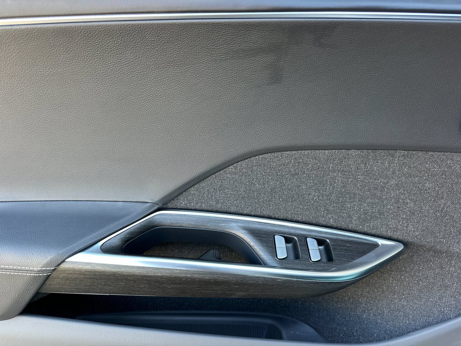 Used 2025 Lucid Air Touring AWD/4WD image 10