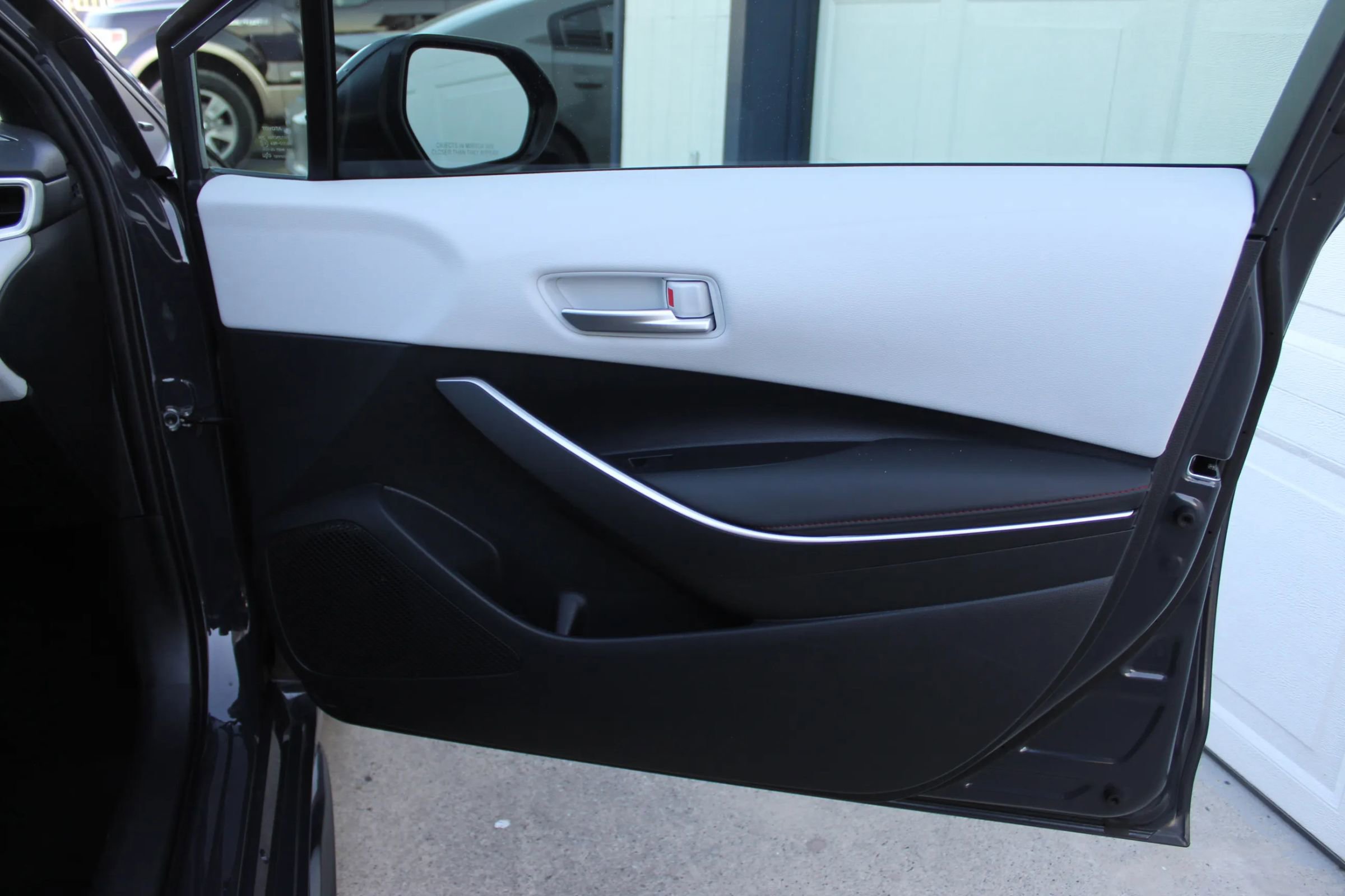 Used 2024 Toyota Corolla SE FWD image 24